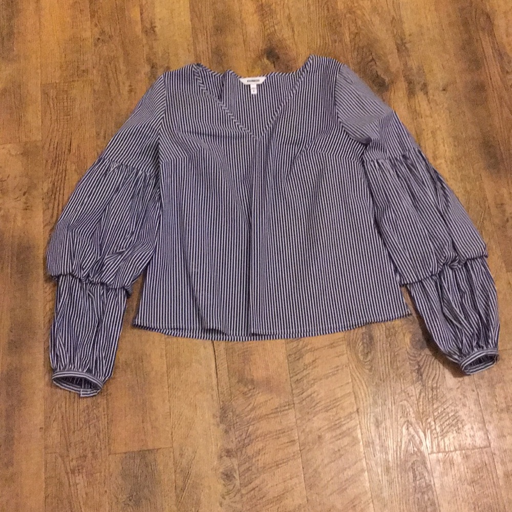 Pinstripe express top